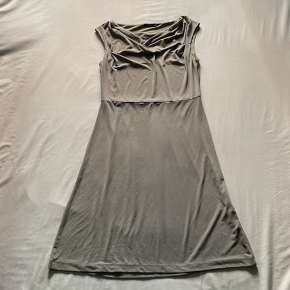 Olive green stretch dress, size medium - Picture 3 of 8